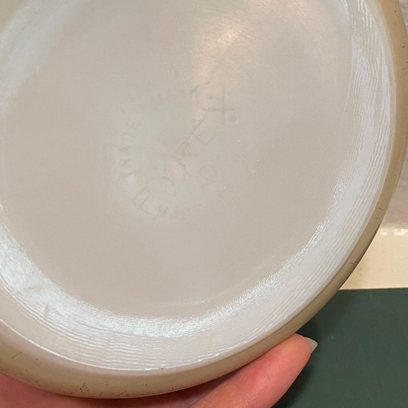 Vintage 1970s Pyrex Homestead 1.5Q Casserole Dish with Lid - Picture 8 of 8